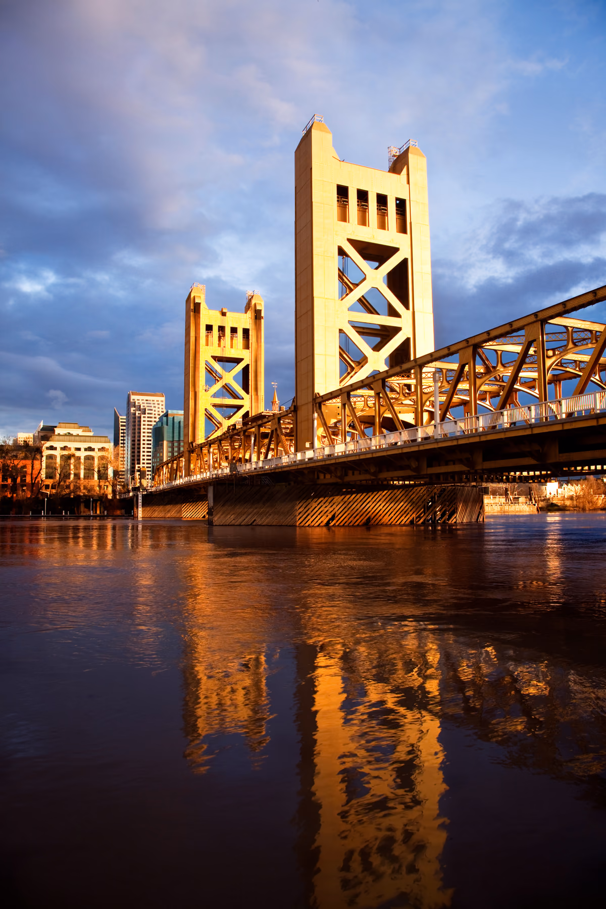 The Tower Bridge over the Sacramento River at sunset